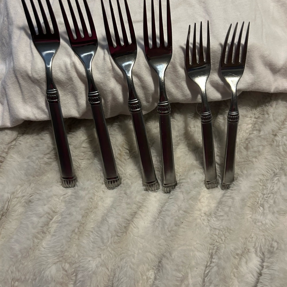 Cambridge Forks Glossy Viintage 4 dinner 2 dessert forks